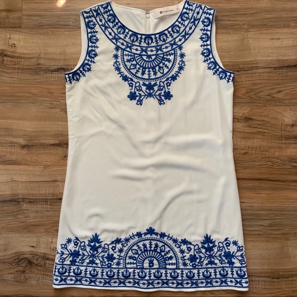 The Impeccable Pig Dresses & Skirts - The Impeccable Pig Sleeveless White Dress W/ Blue